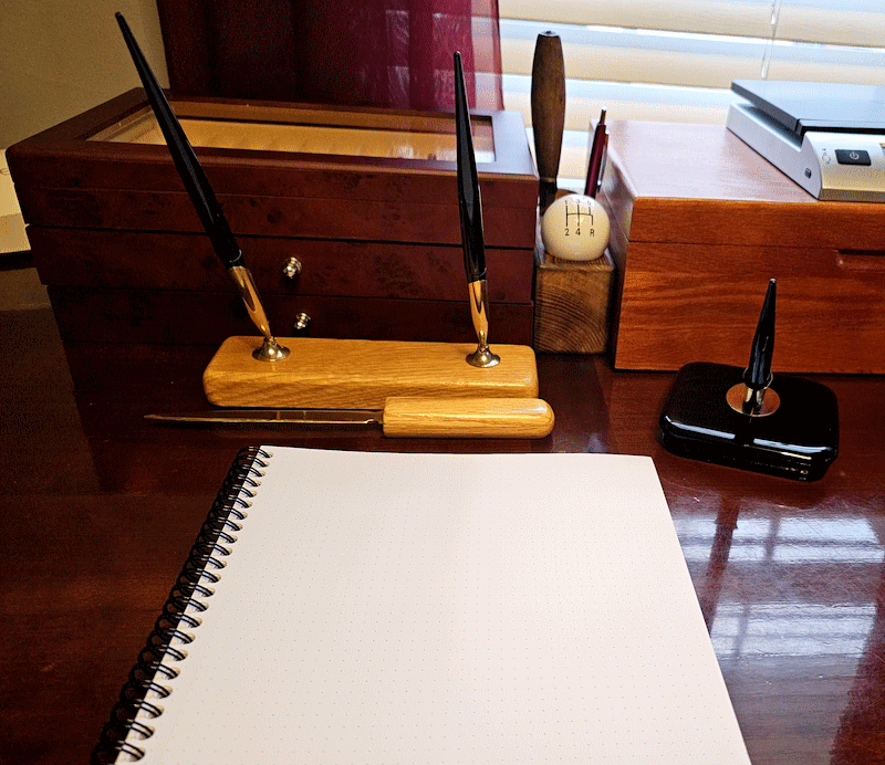 Pen desk sets